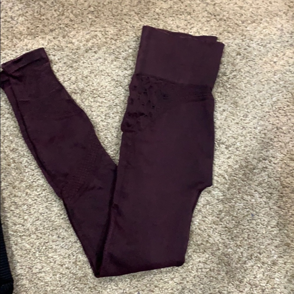 Set of electric yoga leggings